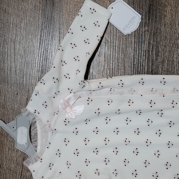 Brand NWT one piece outfits by KYLE&DEENA NewYork button up, frills,  3-6months - Picture 2 of 8